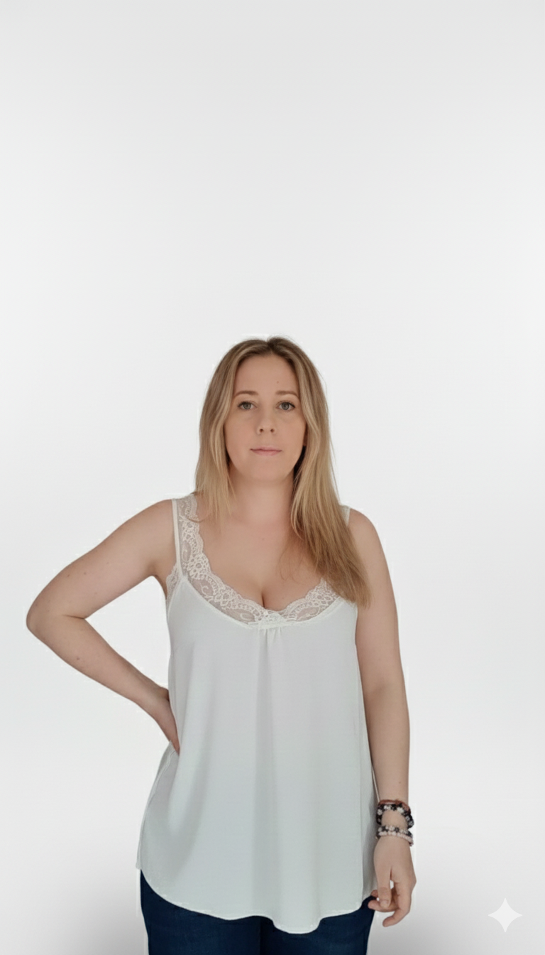Lencera Blanca  — Delicada, Elegante y Perfecta para Ocasiones Especiales
