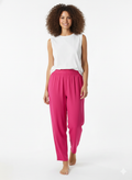 Pantalón Fucsia Talla 58 con Cintura Elástica — Fluido, Cómodo, Favorecedor y Perfecto para el Día a Día