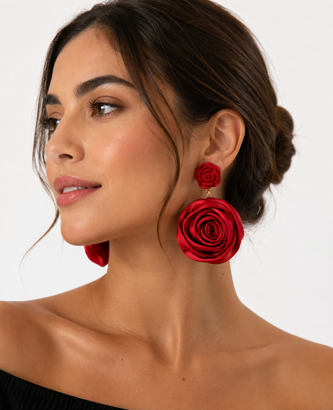 Pendientes Rosa Roja en Satén — Románticos, Artesanales e Irresistibles