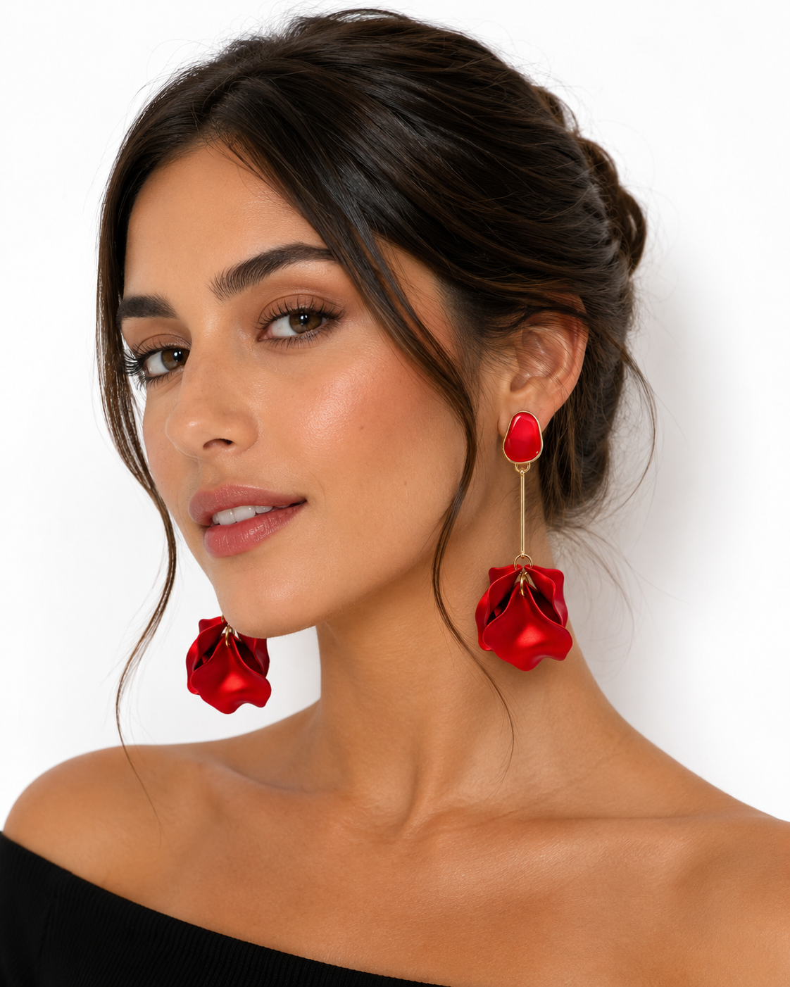 Pendientes Largos Pétalos Rosa Roja y Dorado — Románticos e Irresistibles