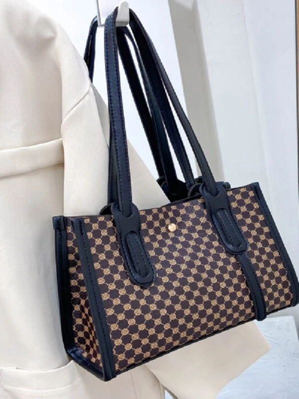 Bolso marrón estampado geométrico