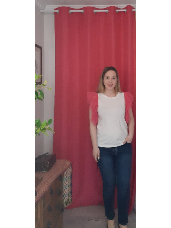 Camiseta blanca con tul fucsia