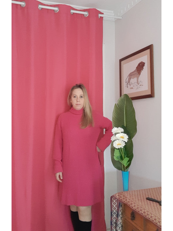 Vestido cuello alto fucsia
